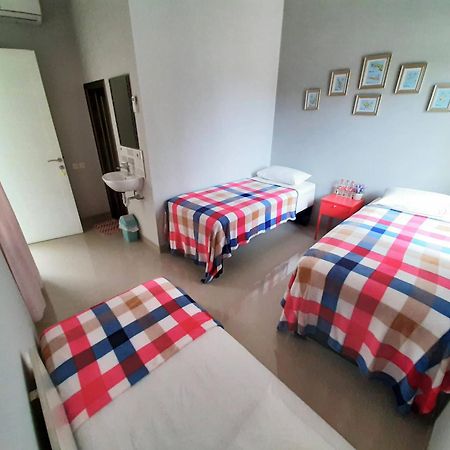 Inni Homestay Malang Habitación foto