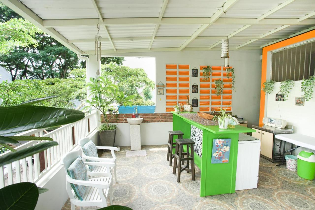 Inni Homestay Malang Exterior foto